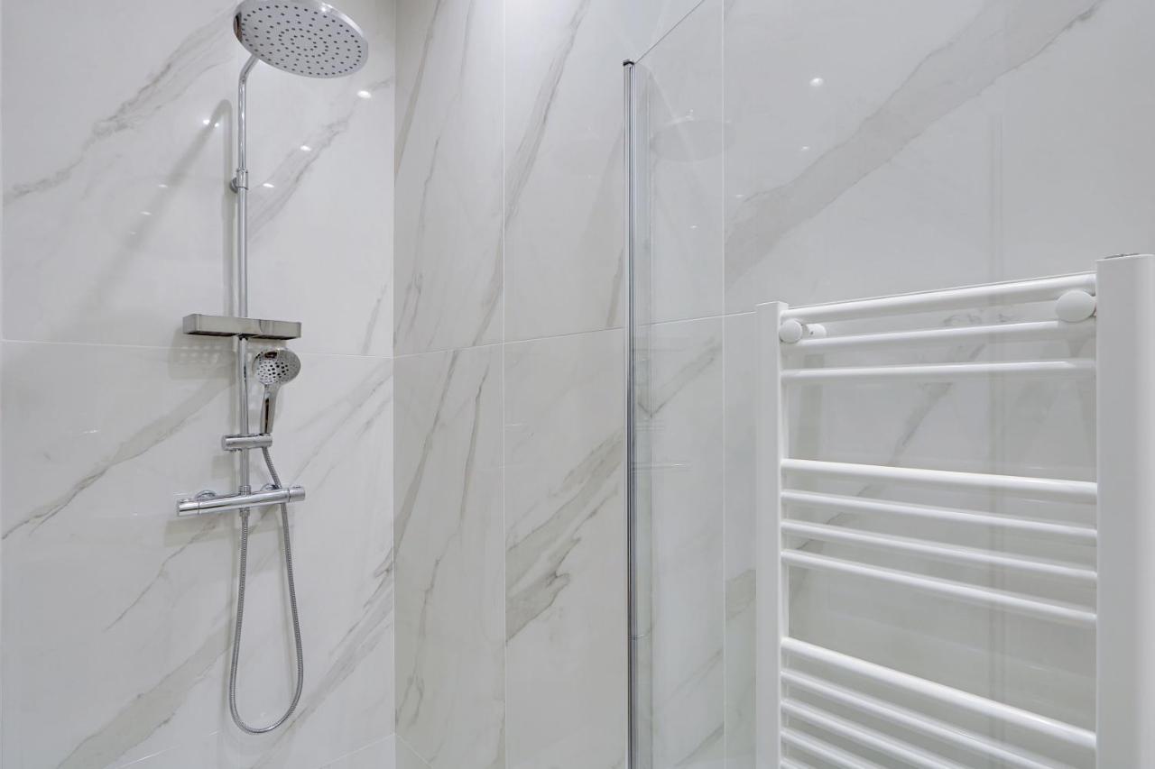 Pick A Flat'S Apartment In Neuilly Sur Seine - Avenue Charles De Gaulle ภายนอก รูปภาพ